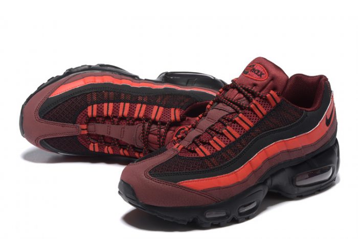 Nike Air Max 95 Negras Rojas - Imagen 4