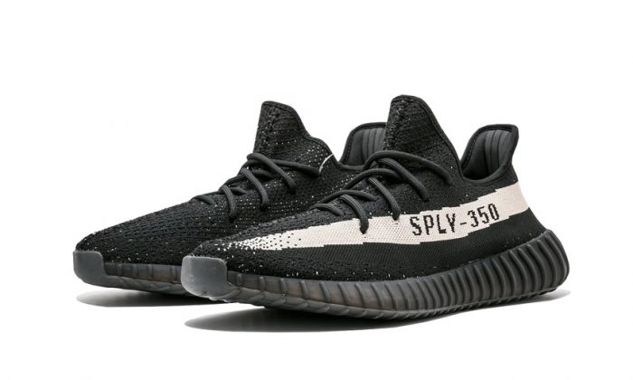 Adidas Yeezy Boost 350 V2 Oreo - Imagen 2