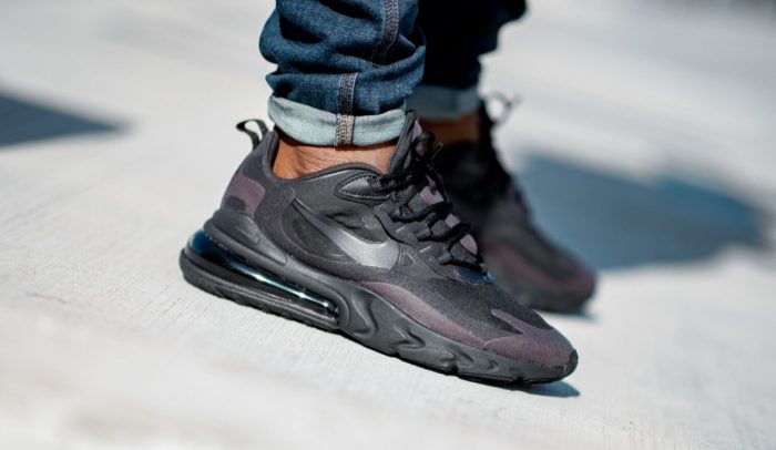 Nike Air Max 270 React Triple Black - Imagen 3
