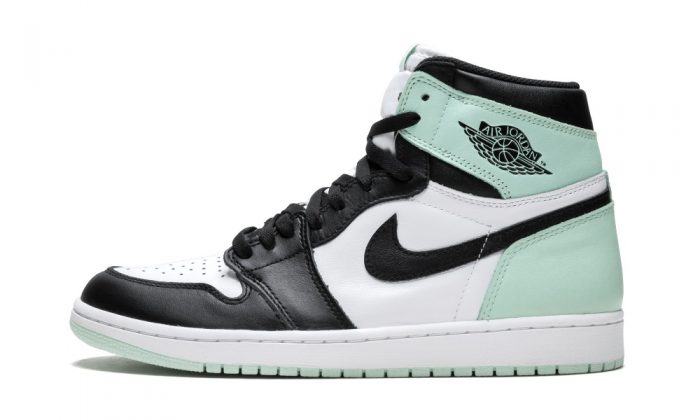 Nike Air Jordan 1 Retro Igloo